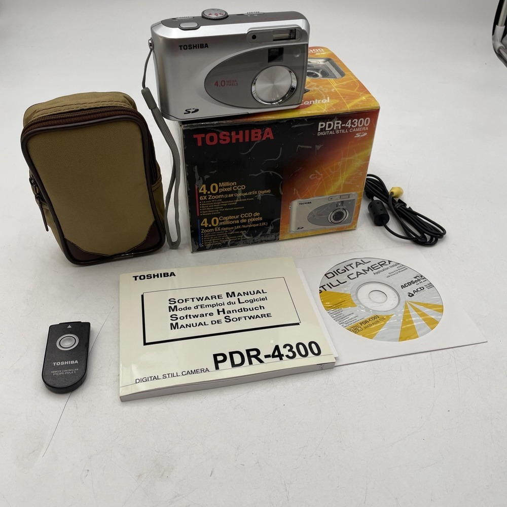 Toshiba 4300 Digital Still Camera 4MP 6X Zoom+Battery+Memory Card+Remote+Cables